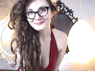 OhMyMoxie - Webcam live xXx with a Sexy girl with regular melons 