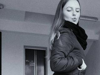 OhHannaBaker - Chat cam porn with a russet hair Sexy girl 