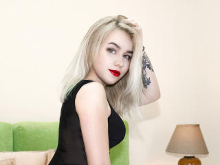JaneAngelic - Chat cam hot with this golden hair Sexy girl 