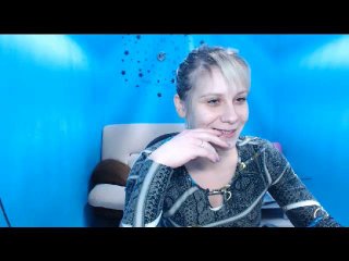 SusieLips - online chat hard with this shaved pubis 18+ teen woman 
