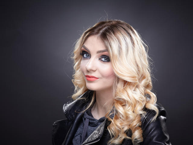 VivienneBlondy - Sexe cam en vivo - 5311803