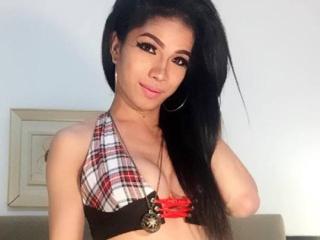 SexySweetCara - Show exciting with a charcoal hair Shemale 