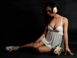 SexySweetCara - Live hard avec une Trans relativementmince sur XLove.com 