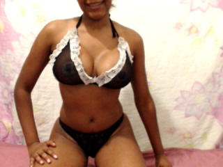 AliciaWet - Live cam hot with a dark-skinned Exciting mature 