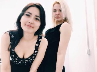 MiaXAlice - Live hot with a shaved pussy Lesbo 