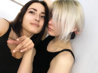 MiaXAlice - Cam sex with a brunet Lesbian 