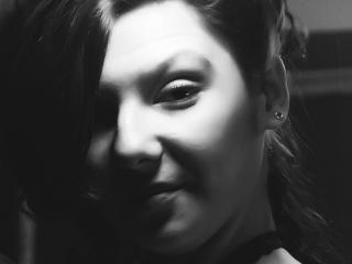 AmethystCharm - Live chat sexy with this Young lady with average boobs 