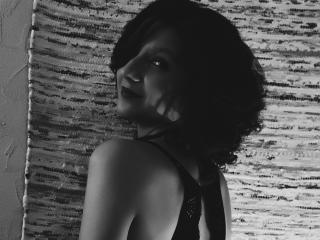 AmethystCharm - Show live sex with a European Hot chicks 
