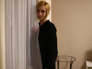 MilfyBlondi - Chat cam sex with this blond Horny lady 