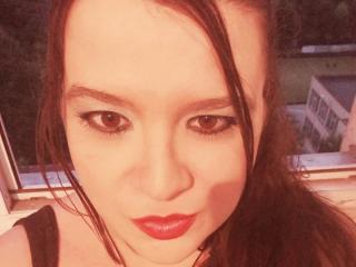 SilverDevilforYou - Web cam hot with this full figured Mistress 