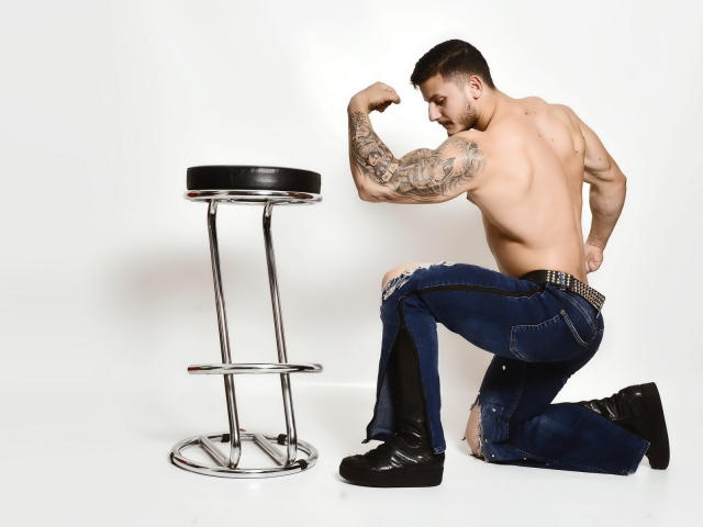 TravisHolden - Live sex cam - 5367846