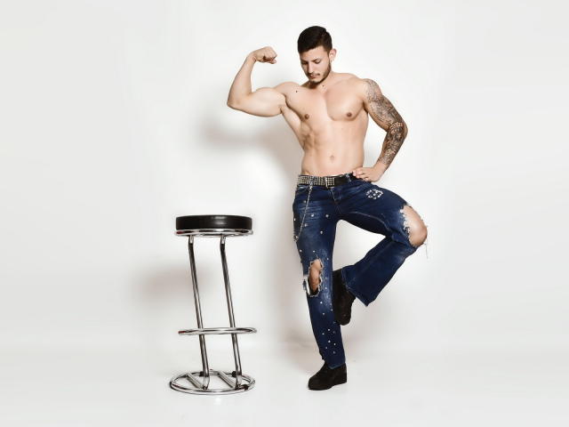 TravisHolden - Live sexe cam - 5367866