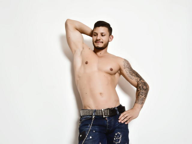 TravisHolden - Live sex cam - 5367876