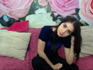 AngelRoxii - Live sex cam - 5368576