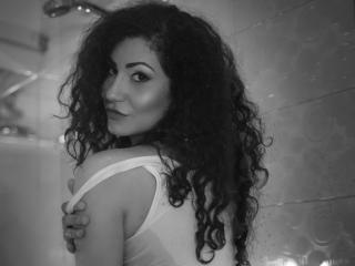 AlliaHarra - Live sex cam - 5372336