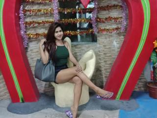 BeautifulStranger - Chat cam sex with this trimmed genital area Shemale 