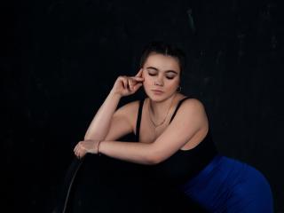 VeraHott - chat online x with a black hair 18+ teen woman 