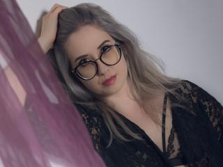 SophiaPassions - Live chat x with a scrawny Hot babe 