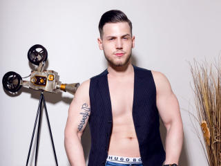 AlexxSynn - online show exciting with this shaved sexual organ Gays 