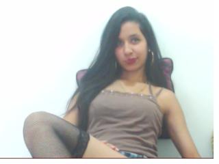Scarllett - online chat x with a latin american Girl 