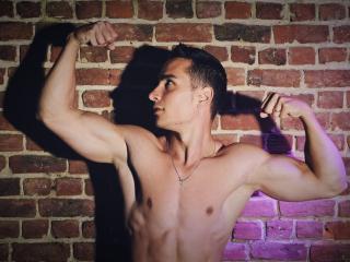 ChristianAndrew - online chat exciting with this Gays with a vigorous body 
