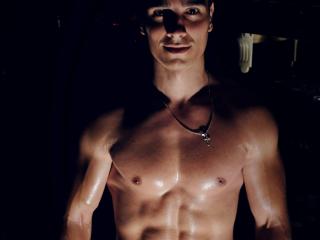 ChristianAndrew - Live chat exciting with a trimmed sexual organ Men sexually attracted to the same sex 