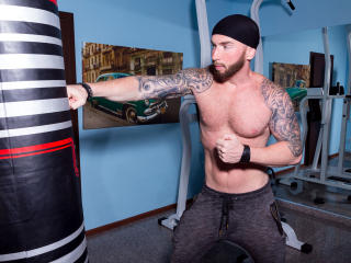 AronGrant - Live chat sexy avec ce Homo au sexe complètement épilé sur le service XLovegay 