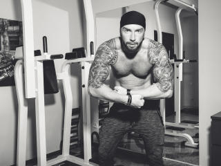 AronGrant - Webcam hot avec un Homo blanc sur le site XLovegay.com 