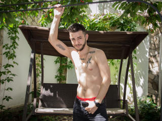 AndyHabibi - Live cam sexy with a hairy pubis Gays 