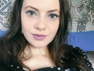 MissAracely - Show hot with this reddish-brown hair Sexy girl 