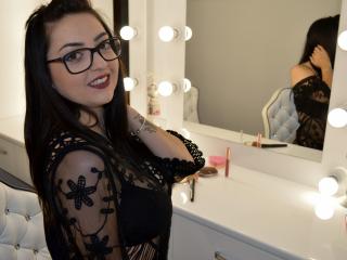 AnniSweet - Webcam hot with a White Sexy babes 