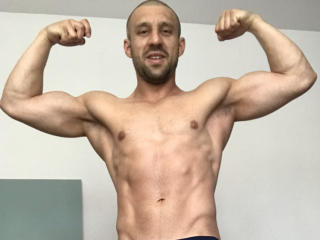 AlbertoFit - Live cam x with a Men sexually attracted to the same sex with muscular build 