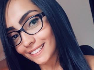 NicoletteX - Chat porn with this charcoal hair College hotties 