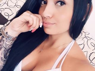 NicoletteX - Chat cam exciting with this latin american Young lady 