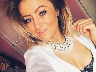 JolieSophya - chat online hard with this White Sexy girl 