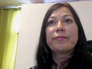 YvetteKinky - Webcam sexy with a black hair Hot lady 