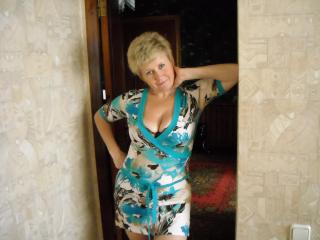 TeresaExcite - Live chat exciting with this White MILF 