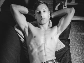 MilesKepler - Webcam live porno avec un Couple Gay blanc  