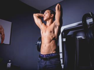 MarkPaige - online show sexy with this Horny gay lads with a muscular constitution 