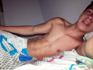 Anddy - Live chat hard with a shaved sexual organ Horny gay lads 