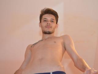 EvansDice - Video chat nude with this Gays 