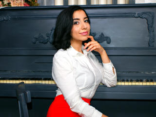 NeverLookBack - Chat cam hot with this arab Sexy girl 