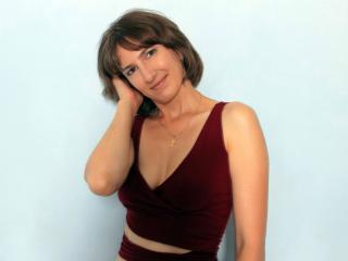 AngelicaOrange - Webcam live hard with a Attractive woman with a standard breast 