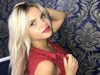 MonicaKiss69 - Show live nude with this Hot babe with huge knockers 