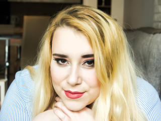 LushHailey - Live cam porn with this European Young lady 