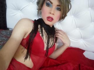 BrihannaBood - Web cam x with a shaved genital area Ladyboy 