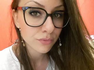 Hellena69 - Live cam excitant avec une Splendide créature de rêve au corps athlétique sur la plateforme Xlove 