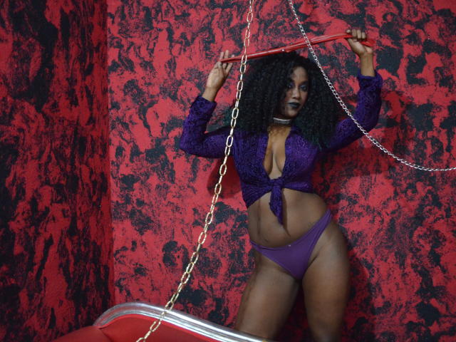 KeniaHard - online show hard with this latin Mistress 