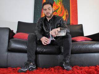 AustinGregor - Cam en direct avec ce Couple Homme au sexe velu sur le site Xlove Gay 