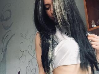 ErikaExotic - Live cam hot with a White Sexy babes 